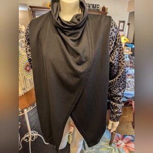 Pebble Beach Dry lux performance Cheetah print long sleeve Women's wind sweater